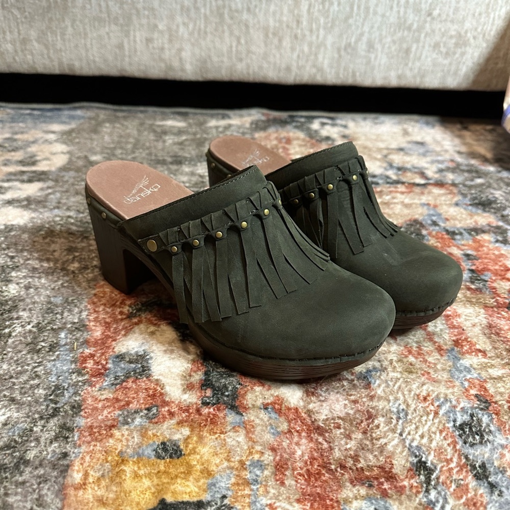 Dansko Demi Women's Dark Green Milled Leather Fringe Slip On Heeled Mules